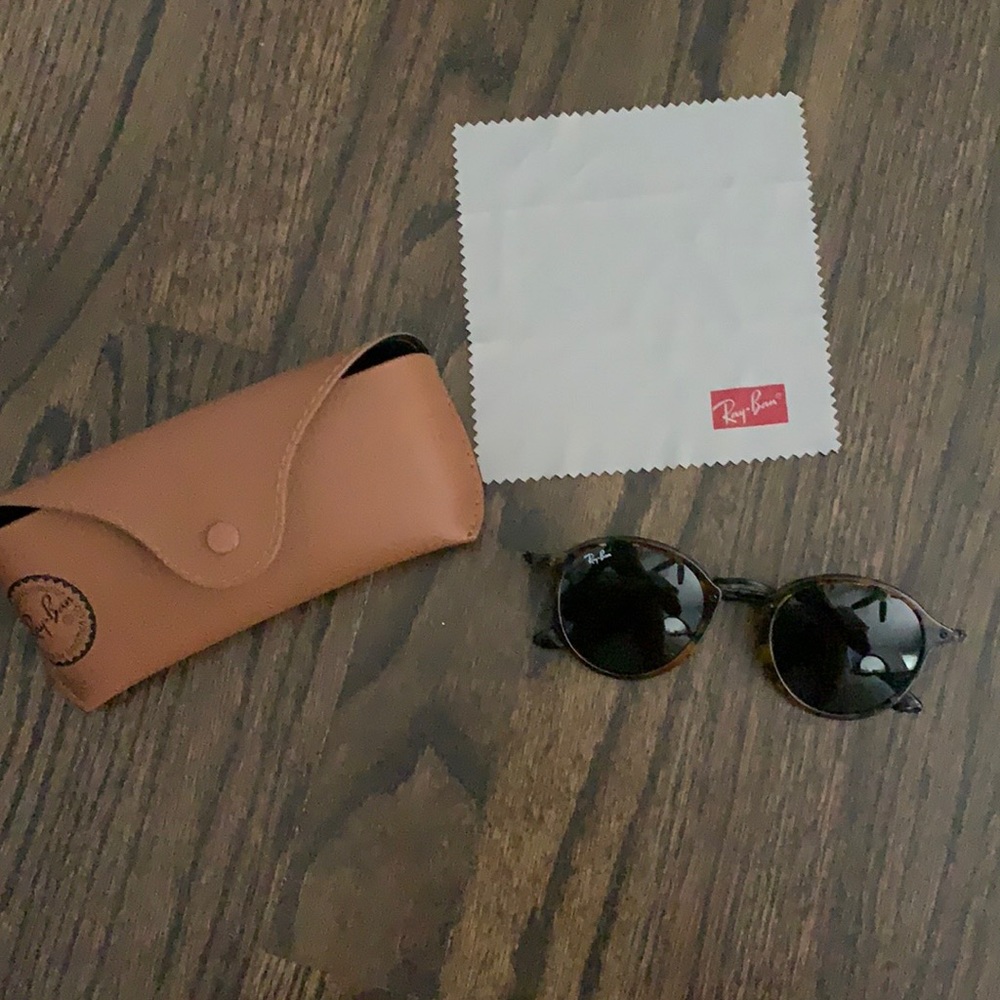 Ray Ban sunglasses- Round Fleck REAL